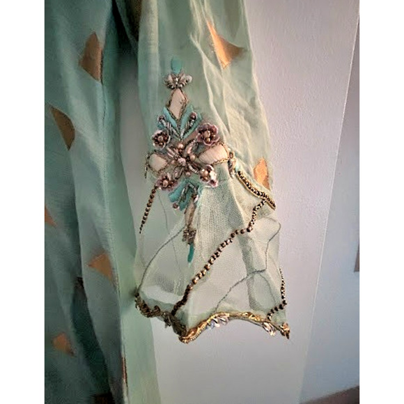 Pakistani Designer Sarosh Salman Dress. Mint Green. Handcrafted - Picture 7 of 9